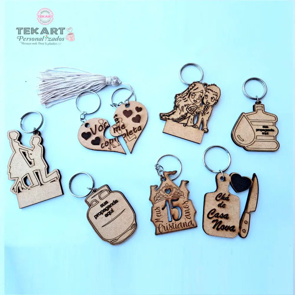 diversos Imagem de um chaveiro de MDF personalizado, ideal para diversas ocasiões